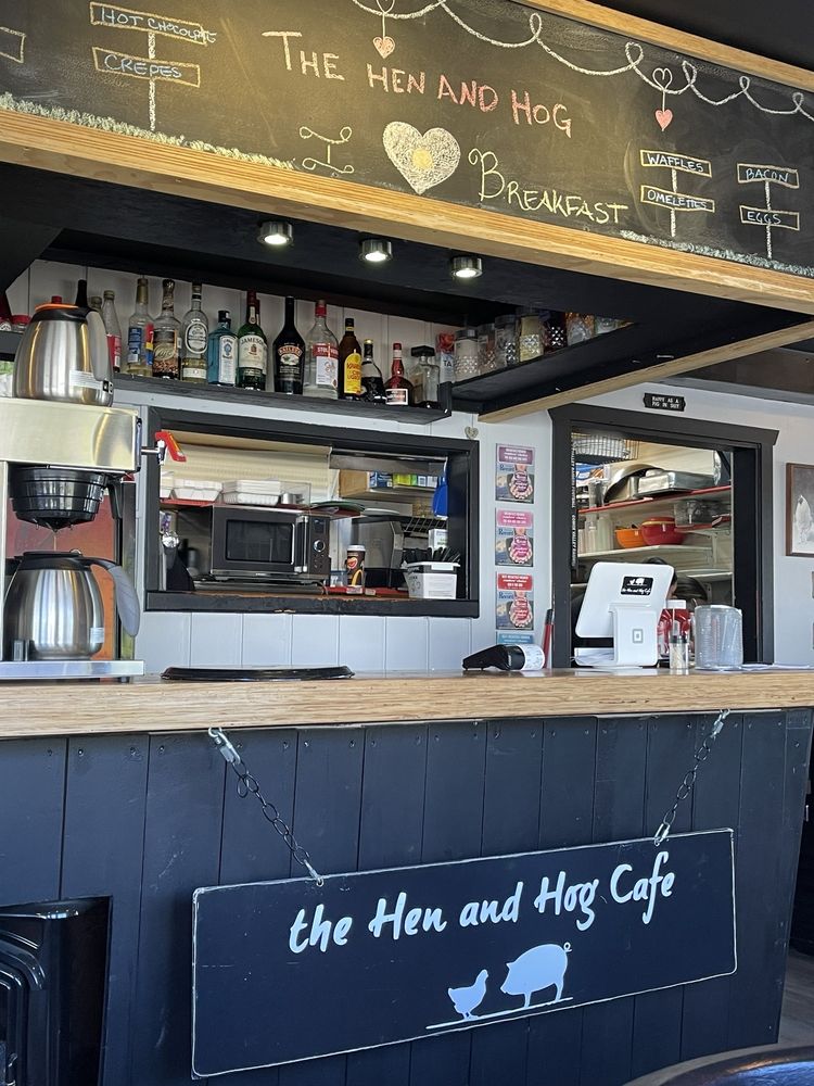The Hen and Hog Cafe Logo