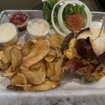 Pints and Quarts - Dirty South burger with chips and onion dip - American Near Me - Muskegon, Michigan Pints and Quarts - Dirty South burger with chips and onion dip - American Near Me - Muskegon, Michigan