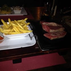 Ristorante Pizzeria Millenium - Tagliata su pietra lavica