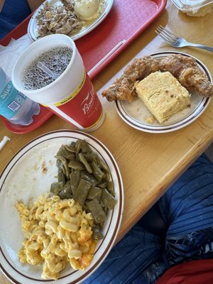 Boulineau's Foods Plus by null