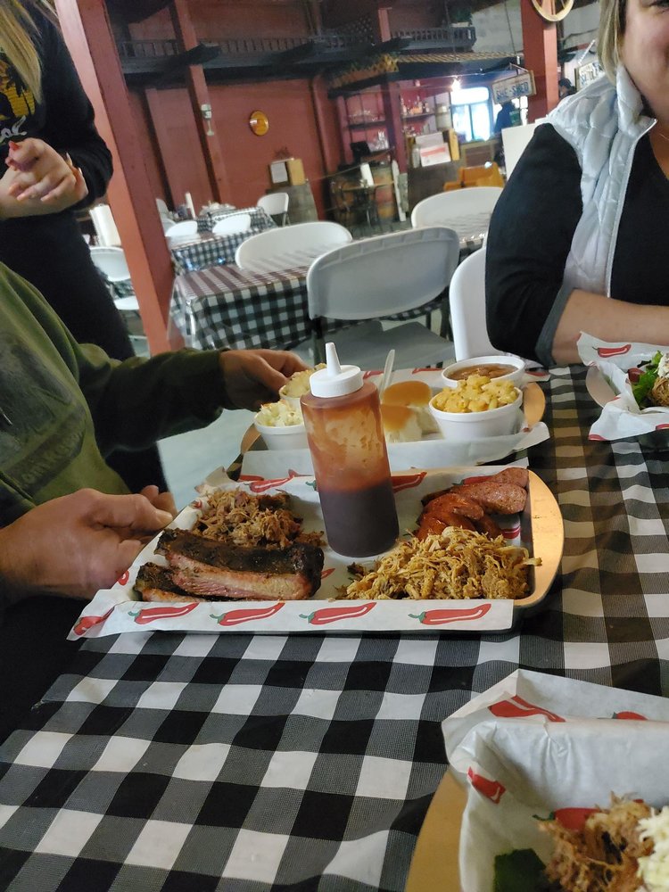 BOSS HOGG’S BBQ & CATERING 24 Photos & 15 Reviews Barbeque 109 E