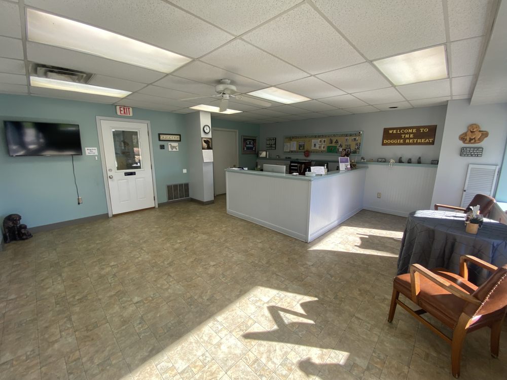 THE DOGGIE RETREAT Updated October 2024 2451 Patterson Rd, Kettering, Ohio Pet Boarding