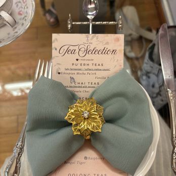 Tea at 1024 - Plate and napkin - Tea Rooms Near Me - Honolulu, Hawaii