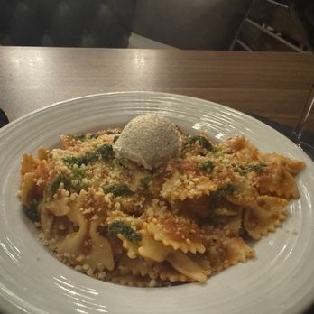 Durvo - Pomodoro Bowtie Pasta - Breakfast & Brunch Near Me - Las Vegas, Nevada