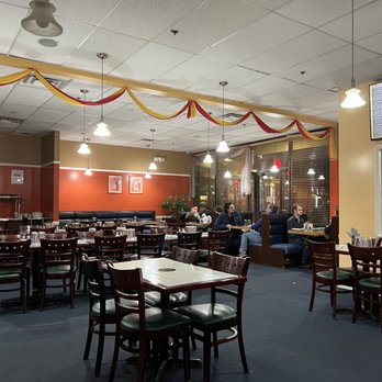 Guru India - the inside of a restaurant - Indian Near Me - Crescent Springs, Kentucky Guru India - the inside of a restaurant - Indian Near Me - Crescent Springs, Kentucky