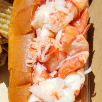 Royal Lobster LA - Lobster Roll / The Popular (5oz) - Sandwiches Near Me - Los Angeles, California Royal Lobster LA - Lobster Roll / The Popular (5oz) - Sandwiches Near Me - Los Angeles, California