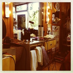 Montallegro Barber Shop - Giovanni's station