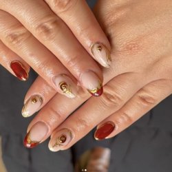 Salon 31st - Elegant nail arts.