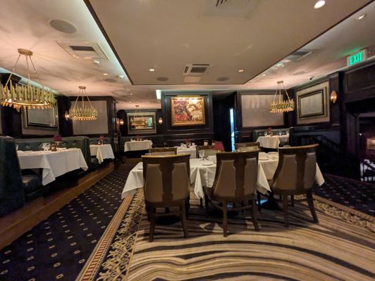 Hy's Steak House by null