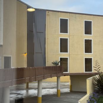 Lighthouse Hotel - Hotels Near Me - Pacifica, California