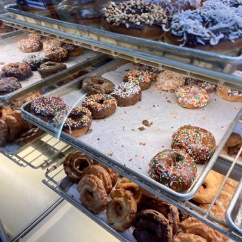 Happy Donuts - Donuts Near Me - Burlingame, California Happy Donuts - Donuts Near Me - Burlingame, California