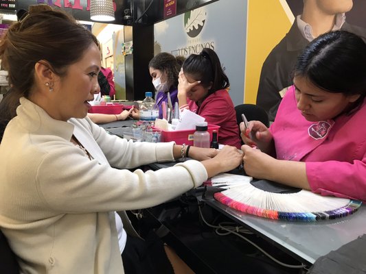 Top Nails , Nail Salons , Blvrd El Bote 202, Zacatecas