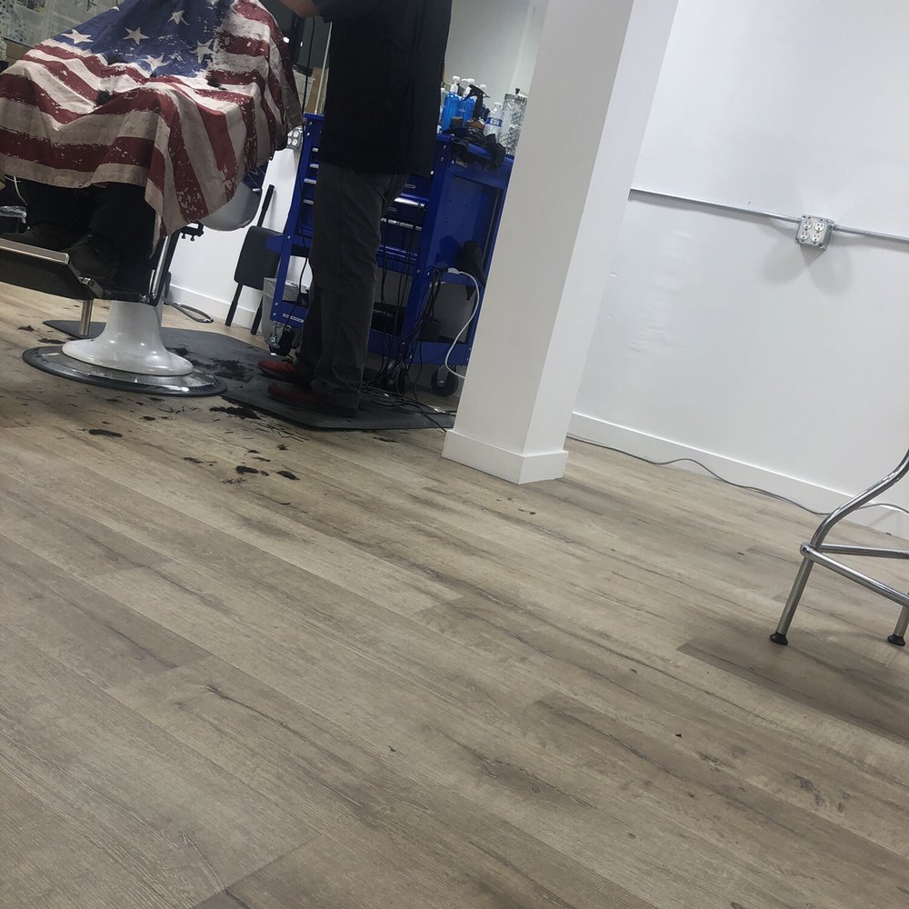Optimal Barber Shop - Tony the barber at his best - Barbers Near Me - Hawthorne, California Optimal Barber Shop - Tony the barber at his best - Barbers Near Me - Hawthorne, California
