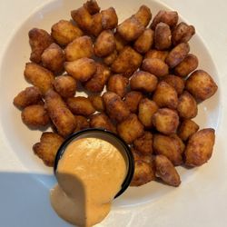 Miller Brewhouse at Mitchell International Airport - Wisconsin fried cheese curds with sriracha ranch dipping sauce