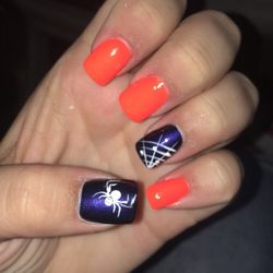 Kt Nails