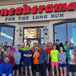 Sneakerama - Two time Boston Marathon winner Geoff Smith joined our Thursday Night Fun Run and spoke about his experience training for the marathon!