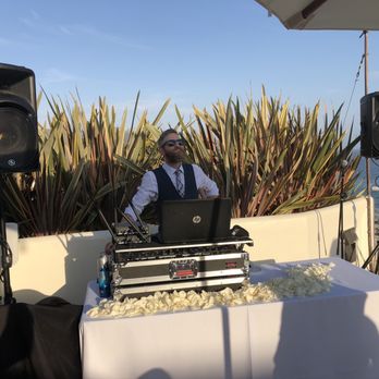 VOX DJs - DJ Diego about ready to get the party started! - DJs Near Me - Torrance, California VOX DJs - DJ Diego about ready to get the party started! - DJs Near Me - Torrance, California