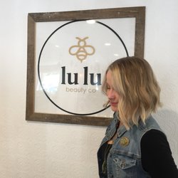 lu lu beauty - Blonde ombre textured bob