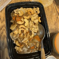 Bangkok Thai & PHO 911 - Cashew chicken