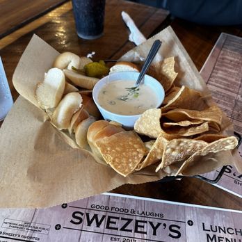 Swezey's Pub - Beer cheese with sampler chips/bread - Pubs Near Me - Pleasant View, Tennessee