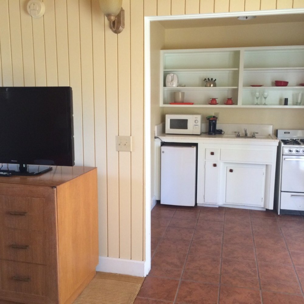 Mojave Resort - Kitchenette area with stove, refrigerator, and a few appliances - Hotels Near Me - Palm Desert, California Mojave Resort - Kitchenette area with stove, refrigerator, and a few appliances - Hotels Near Me - Palm Desert, California