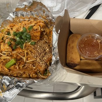 Thai Pepper Cuisine - Chicken and tofu pad Thai - Thai Near Me - San Diego, California