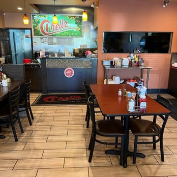 Cheliz - Inside - Diners Near Me - Redlands, California