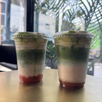 Rose Tea Lounge - Left: RANG Strawberry Matcha Einspanner (4.5 L). Right: RANG Guava Matcha Einspanner (4.5 L). - Bubble Tea Near Me - San Jose, California Rose Tea Lounge - Left: RANG Strawberry Matcha Einspanner (4.5 L). Right: RANG Guava Matcha Einspanner (4.5 L). - Bubble Tea Near Me - San Jose, California