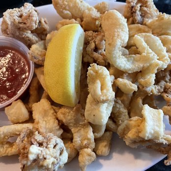 The Causeway Restaurant - Seafood Near Me - Gloucester, Massachusetts