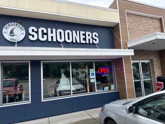 Schooners Grill Newport News by null
