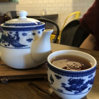 District 6 - Oolong tea - Gastropubs Near Me - Louisville, Kentucky District 6 - Oolong tea - Gastropubs Near Me - Louisville, Kentucky