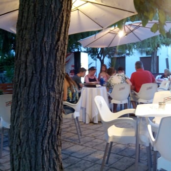 Restaurante Mora - Outdoor seats - Mediterranean Near Me - Guadalest, A