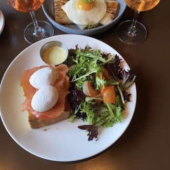 Geraldine's - Smoked Salmon Benedict Short Rib Quesadilla Aperol - New American Near Me - Austin, Texas