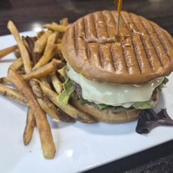 Fratello's bistro