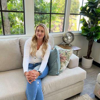 Allyson Pelletier, LMFT - Counseling & Mental Health Near Me - Newport Beach, California Allyson Pelletier, LMFT - Counseling & Mental Health Near Me - Newport Beach, California