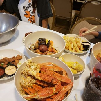 Karai Crab - Karai combo w/mild Karai special sauce and 2 pounds of snow crabs. - Seafood Near Me - Honolulu, Hawaii