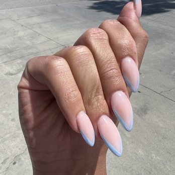 Nail Lounge - Nail Salons Near Me - Pasadena, California