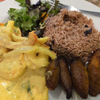 Mintos jamaican Restaurant & bar - Curry chicken, plantains, rice and peas - Caribbean Near Me - Oakland, California Mintos jamaican Restaurant & bar - Curry chicken, plantains, rice and peas - Caribbean Near Me - Oakland, California