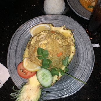 ViV - Pineapple Fried Rice - Thai Near Me - New York, New York ViV - Pineapple Fried Rice - Thai Near Me - New York, New York