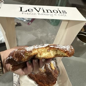 Le Vinois Bakery - Bakeries Near Me - Fort Lauderdale, Florida