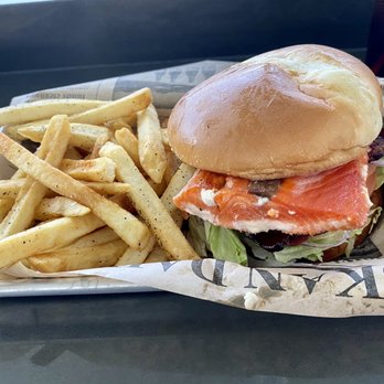 Brewtop Social - Salmon BLT - Brewpubs Near Me - SeaTac, Washington Brewtop Social - Salmon BLT - Brewpubs Near Me - SeaTac, Washington