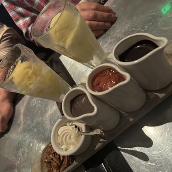 Ad Hoc & Addendum - Sundaes on pre set menu that night - New American Near Me - Yountville, California