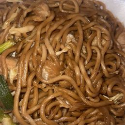 My go to lunch! The Chicken Chow Mein YUM My go to lunch! The Chicken Chow Mein YUM