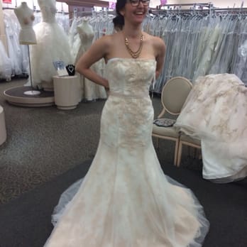 David's Bridal - Bridal Near Me - Burbank, California
