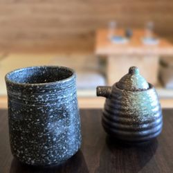 Tea and soy sauce ceramics