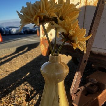 The Mountain Winery - Flower vase purse - Wineries Near Me - Saratoga, California