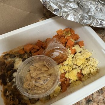 Everytable - I don't know what this is but not only does it look like crap but it's not what I ordered - Fast Food Near Me - Pico Rivera, California Everytable - I don't know what this is but not only does it look like crap but it's not what I ordered - Fast Food Near Me - Pico Rivera, California