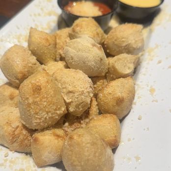 Mellow Mushroom Pigeon Forge Island - Pizza Near Me - Pigeon Forge, Tennessee