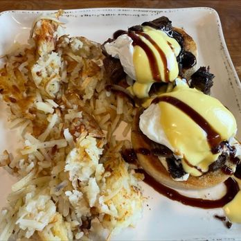 Good Evans - Eggs Benedict - Breakfast & Brunch Near Me - Omaha, Nebraska