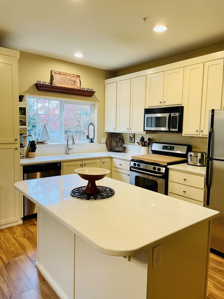 3CM Stone - countertop fabricator in Tualatin, OR